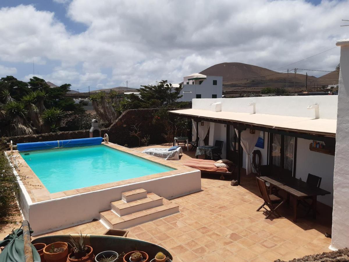 Tipica Lanzarote House Only Adults Bed & Breakfast Tias Exterior photo