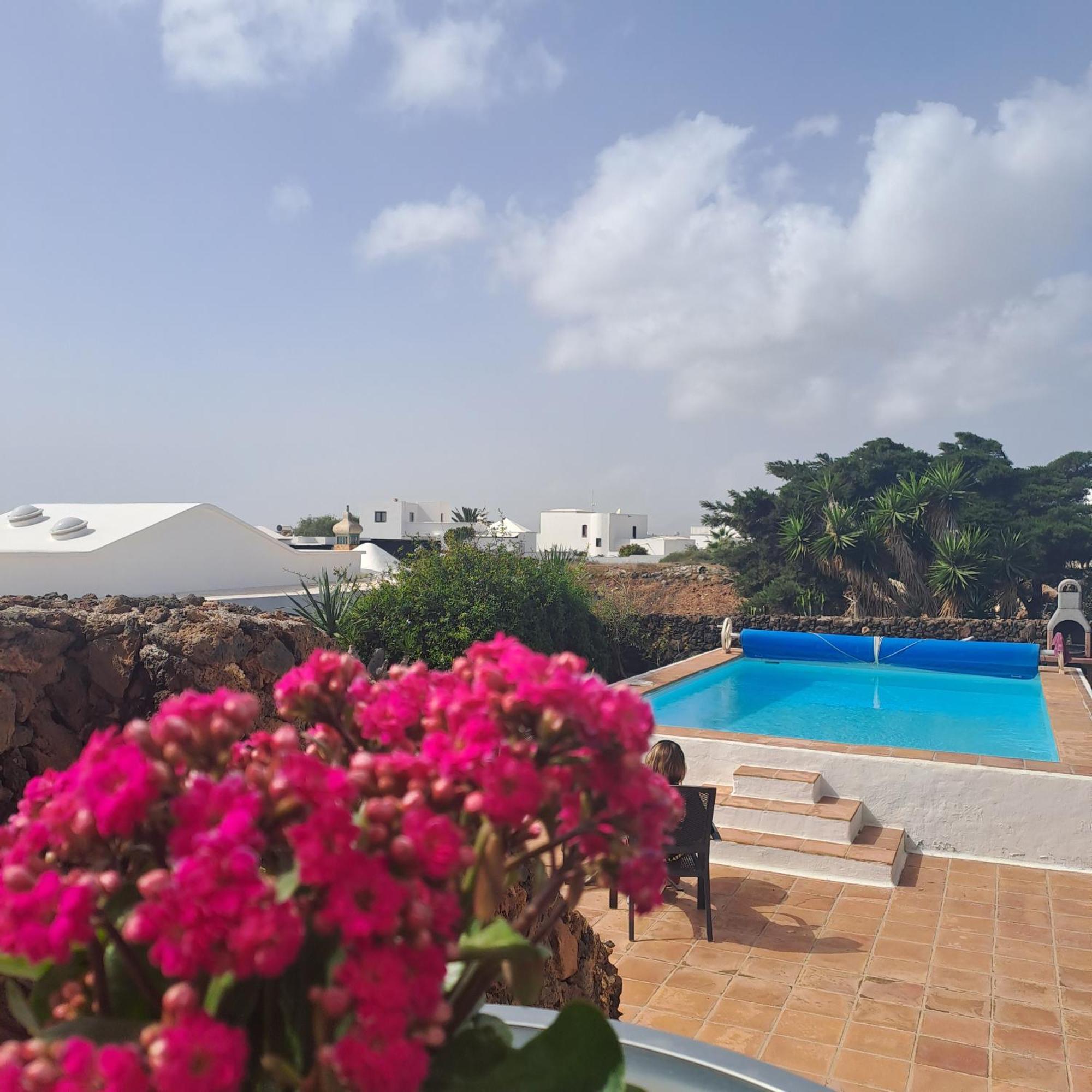 Tipica Lanzarote House Only Adults Bed & Breakfast Tias Exterior photo